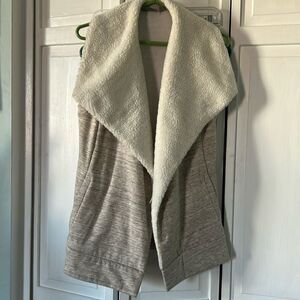 Athleta oversized plush teddy bear vest - Size XXS